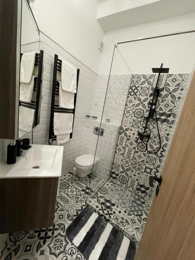 Budapest Garden Apartman ภายนอก รูปภาพ