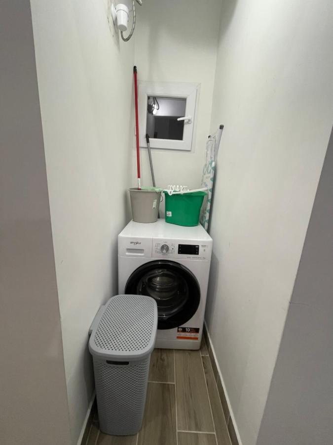Budapest Garden Apartman ภายนอก รูปภาพ